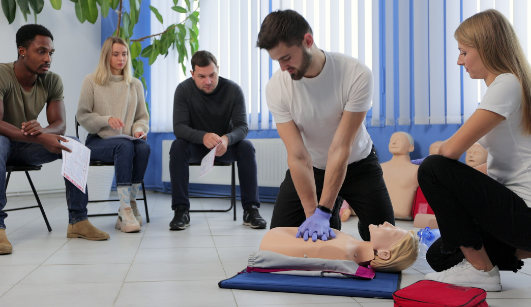 Hands-on CPR training on manikin